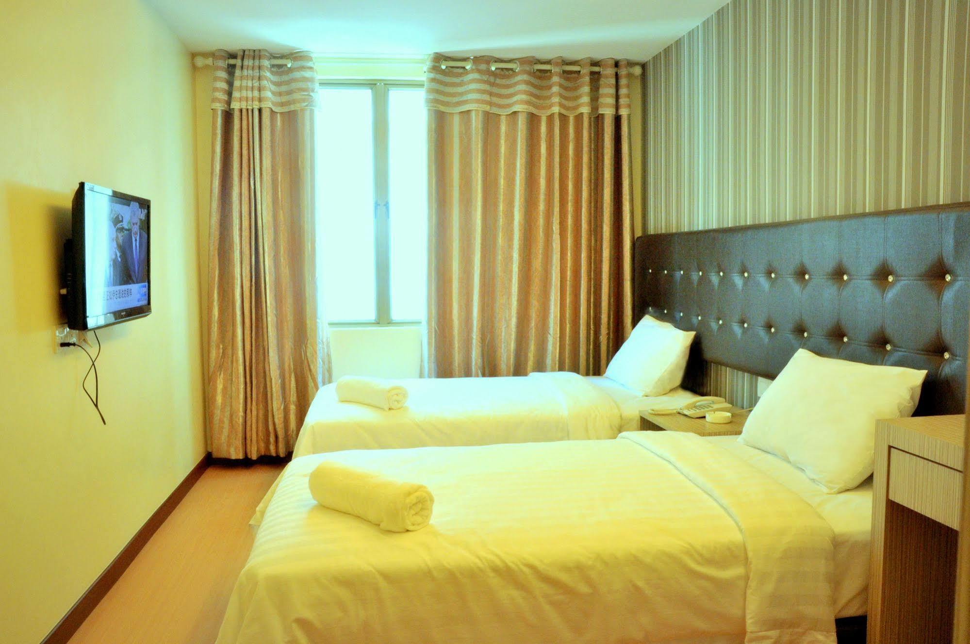 Ease Hotel Kota Kinabalu Exterior foto